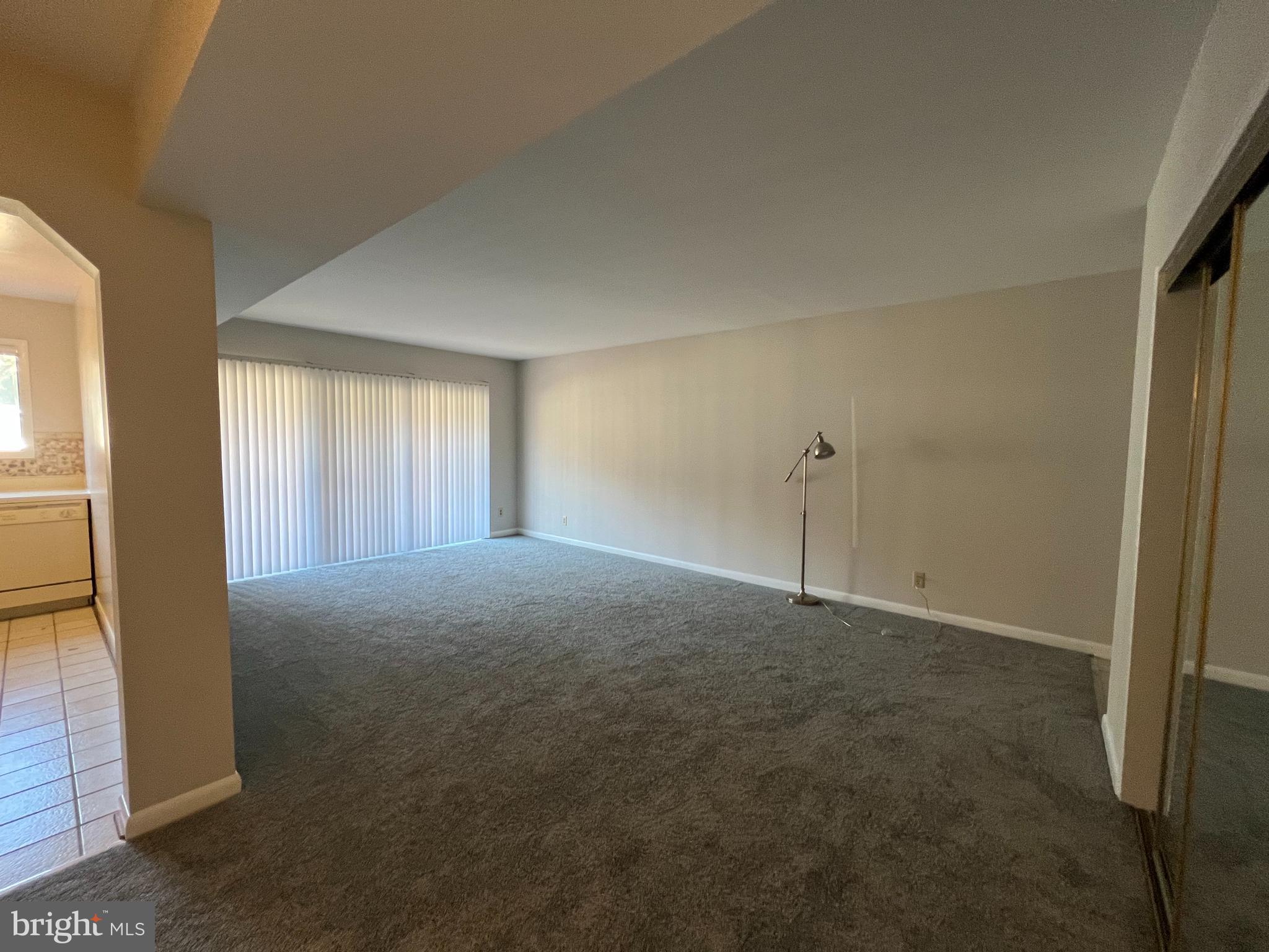 2704 DARTMOUTH ROAD 4