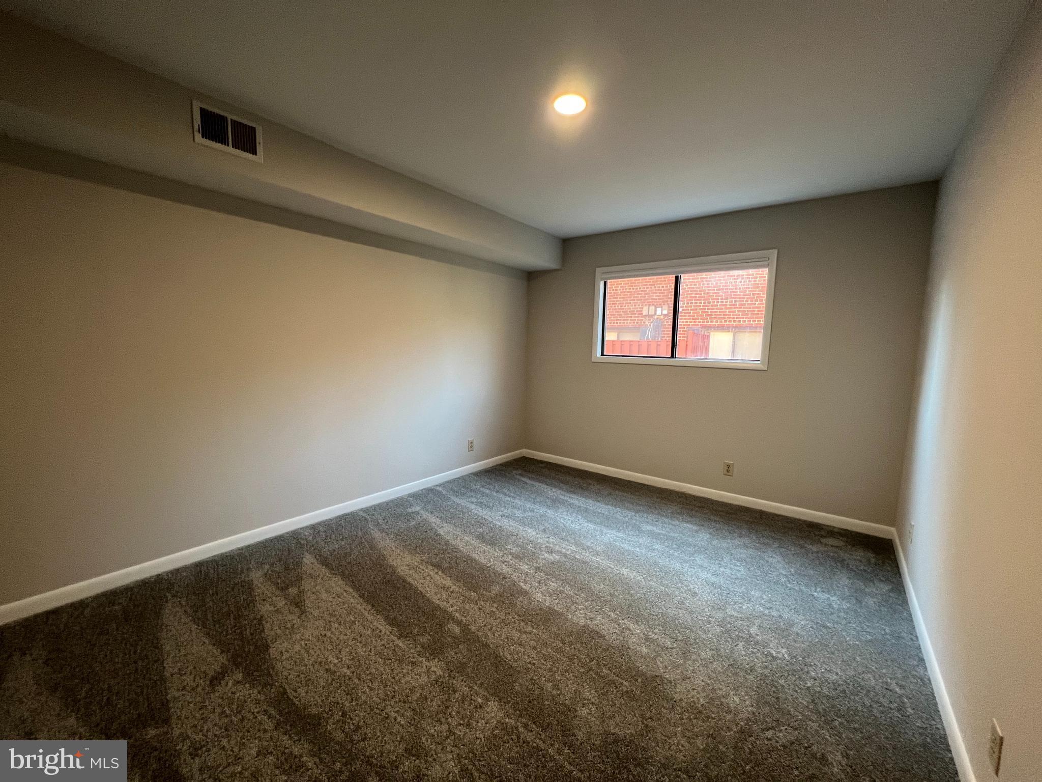 2704 DARTMOUTH ROAD 4