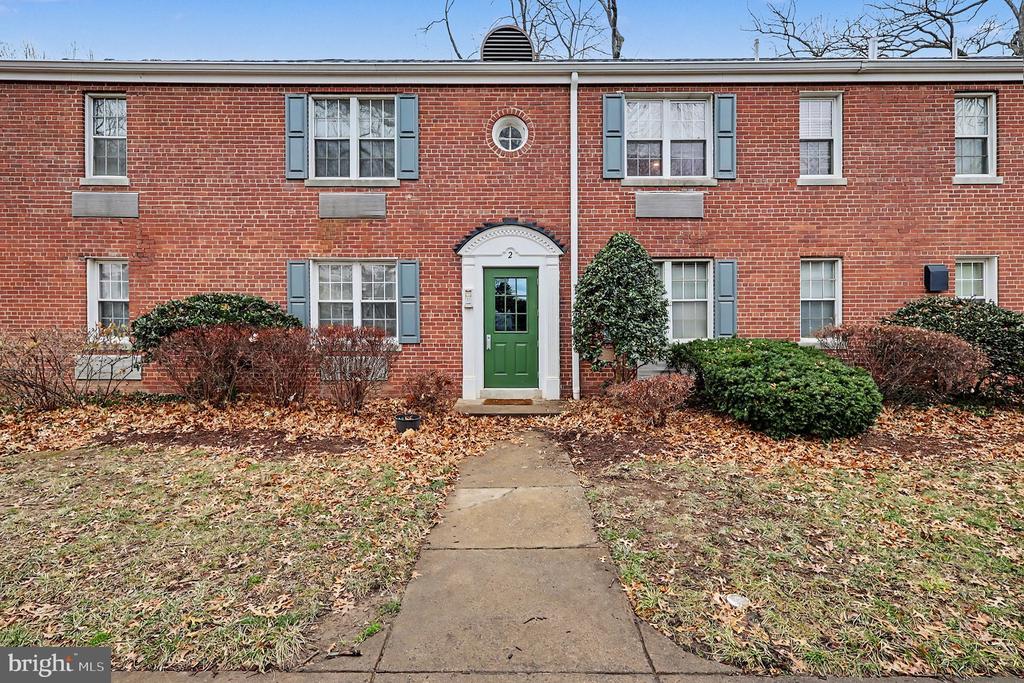 2 AUBURN COURT B