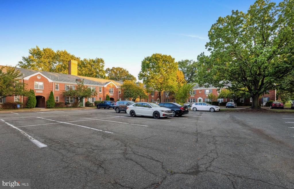 2 AUBURN COURT B