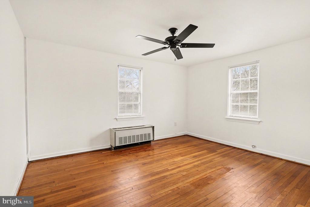2 AUBURN COURT B