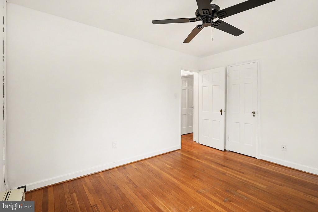 2 AUBURN COURT B