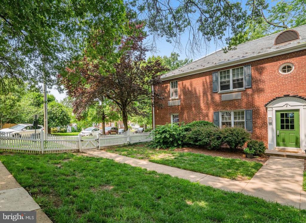 2 AUBURN COURT B