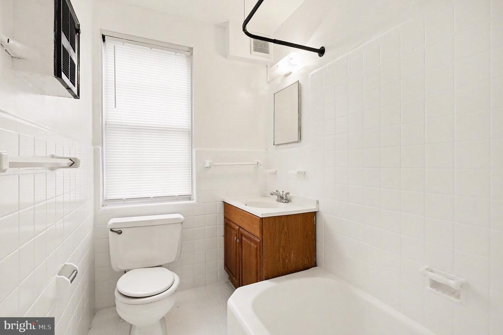 2 AUBURN COURT B