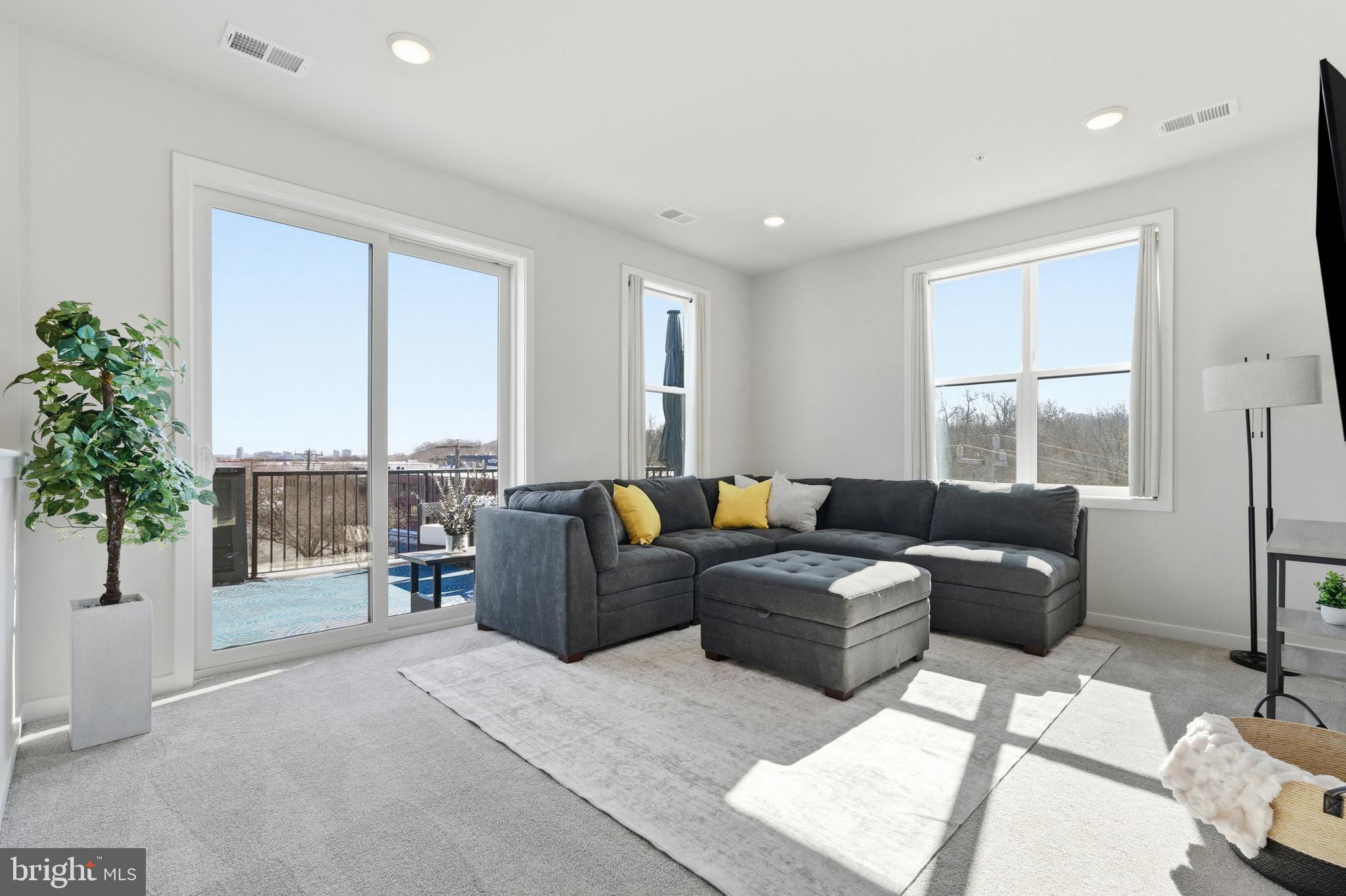 4901 EISENHOWER AVENUE