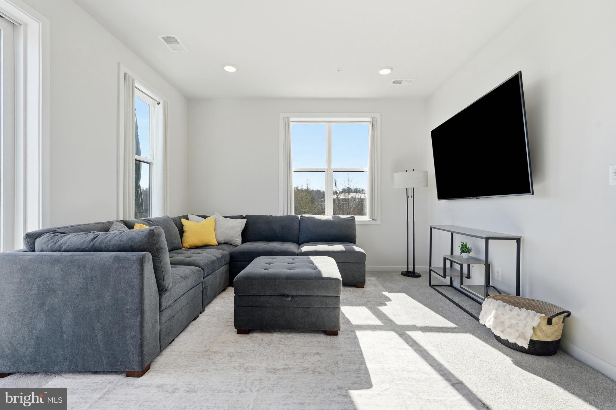 4901 EISENHOWER AVENUE