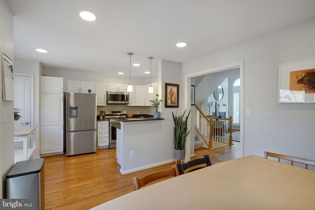 4655 LAMBERT DRIVE