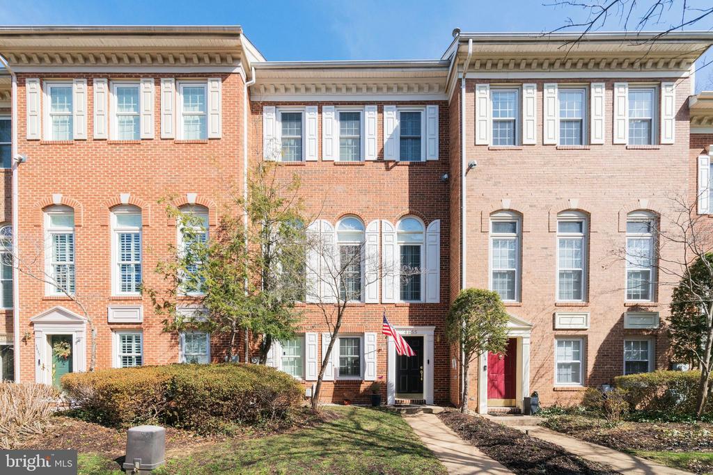 4655 LAMBERT DRIVE