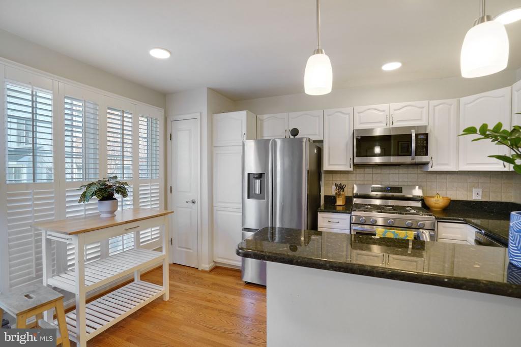 4655 LAMBERT DRIVE