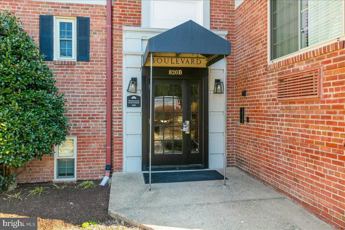 820 WASHINGTON STREET A S 327