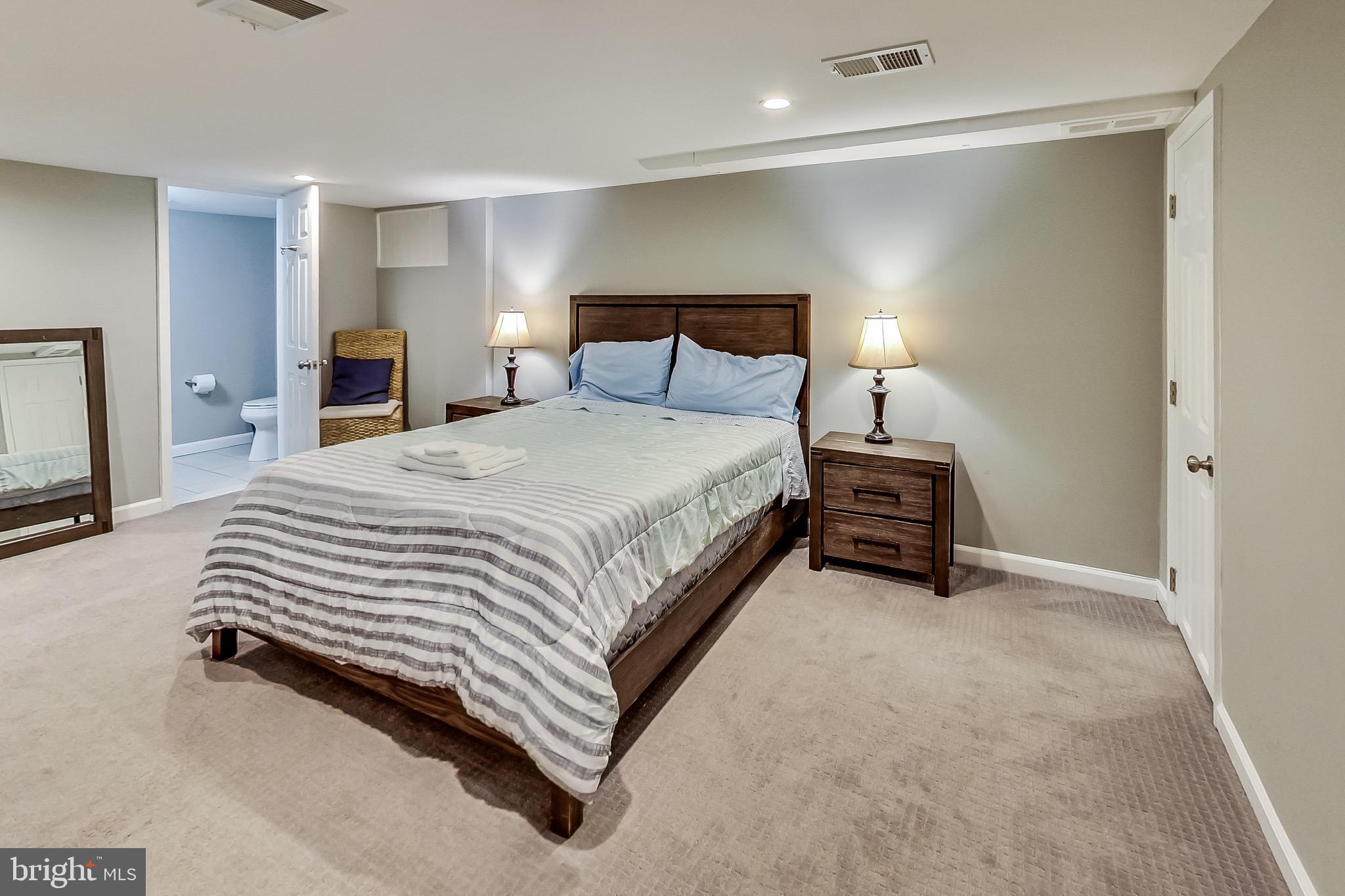 5635 FILLMORE AVENUE