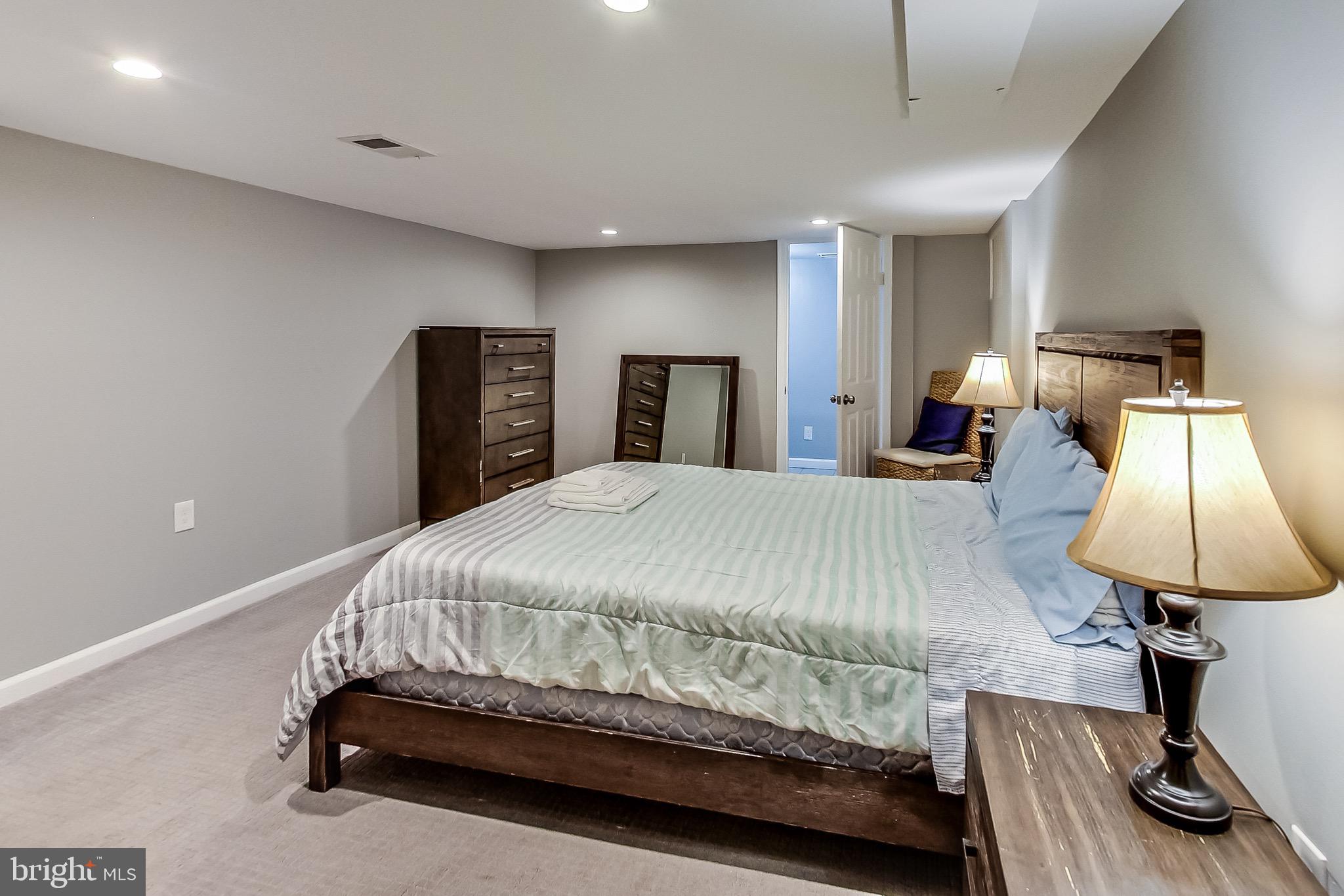 5635 FILLMORE AVENUE