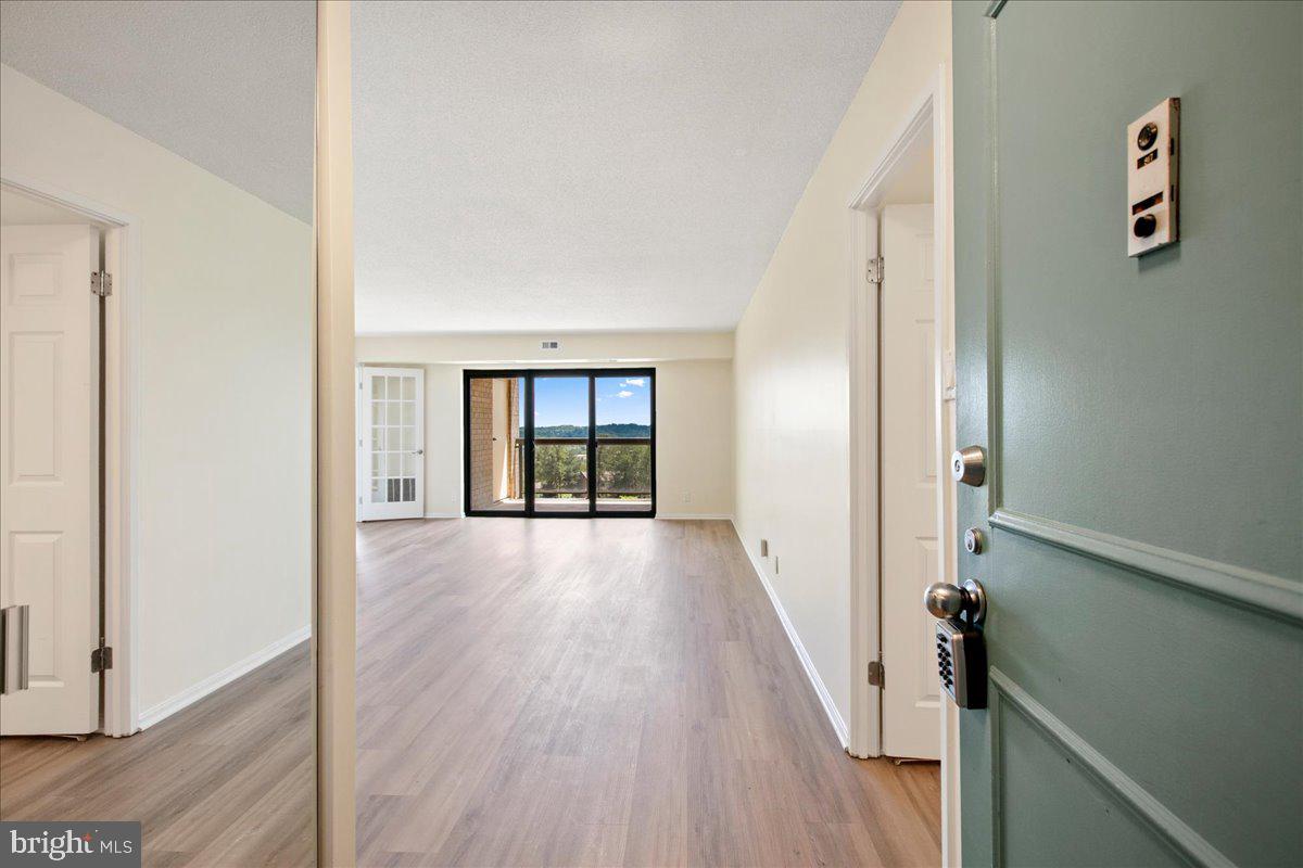 205 YOAKUM PARKWAY 817