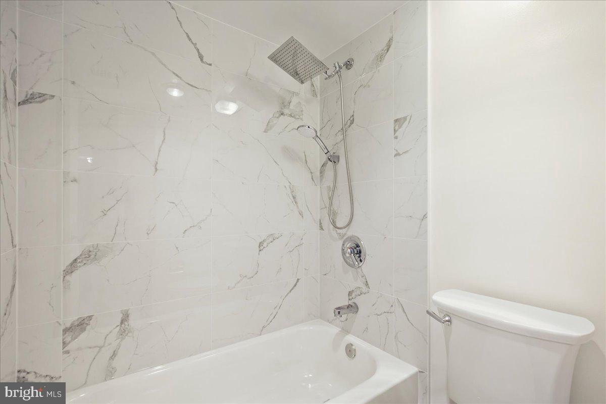 205 YOAKUM PARKWAY 817