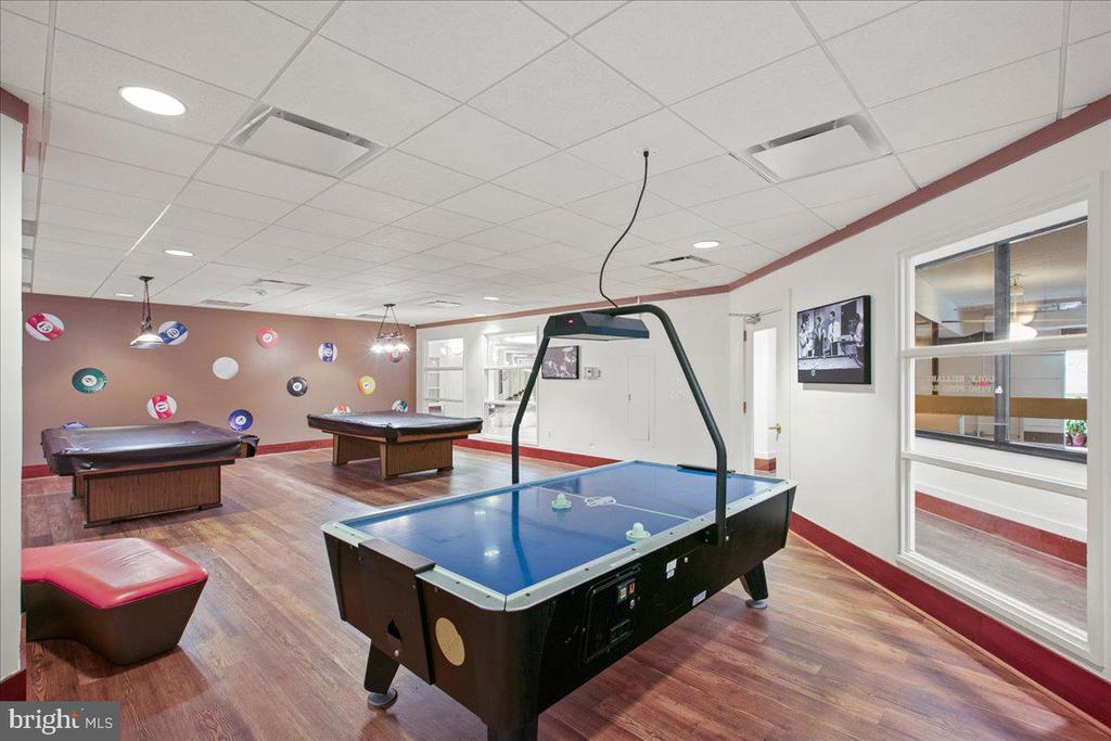 205 YOAKUM PARKWAY 817