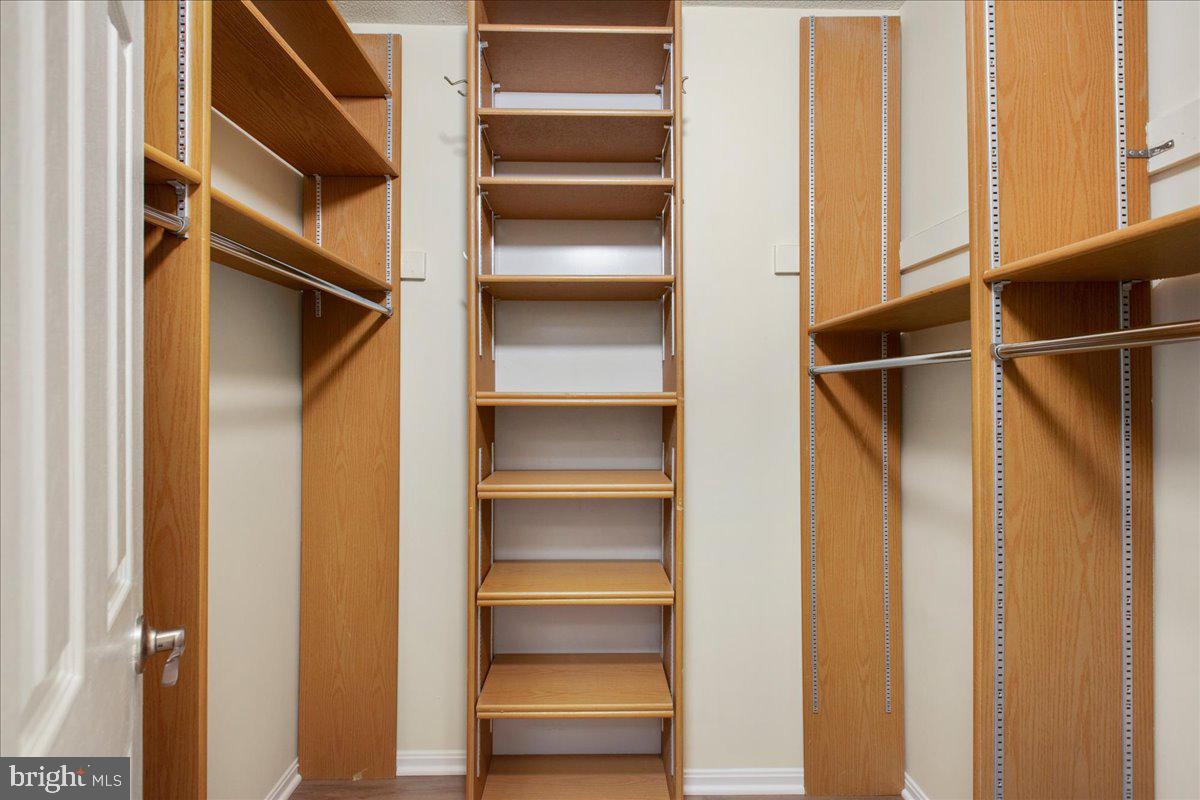 205 YOAKUM PARKWAY 817