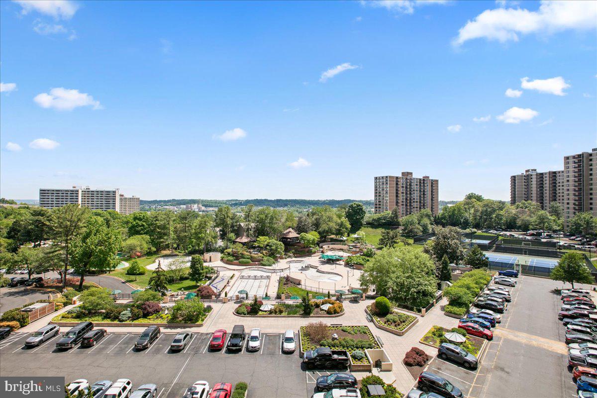 205 YOAKUM PARKWAY 817