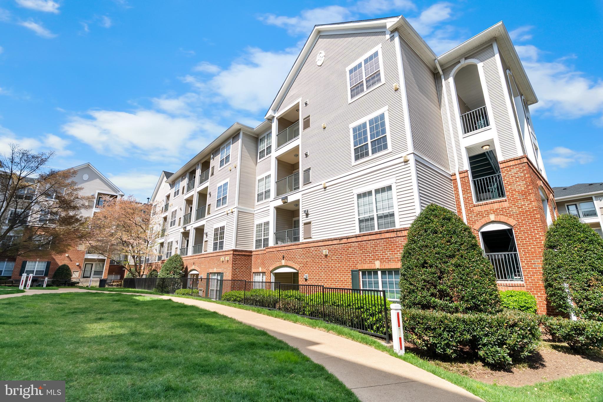 4852 EISENHOWER AVENUE 342