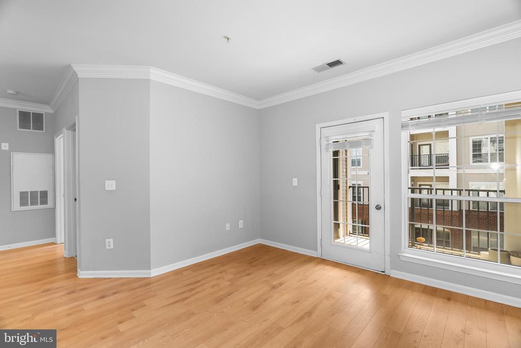 4852 EISENHOWER AVENUE 342