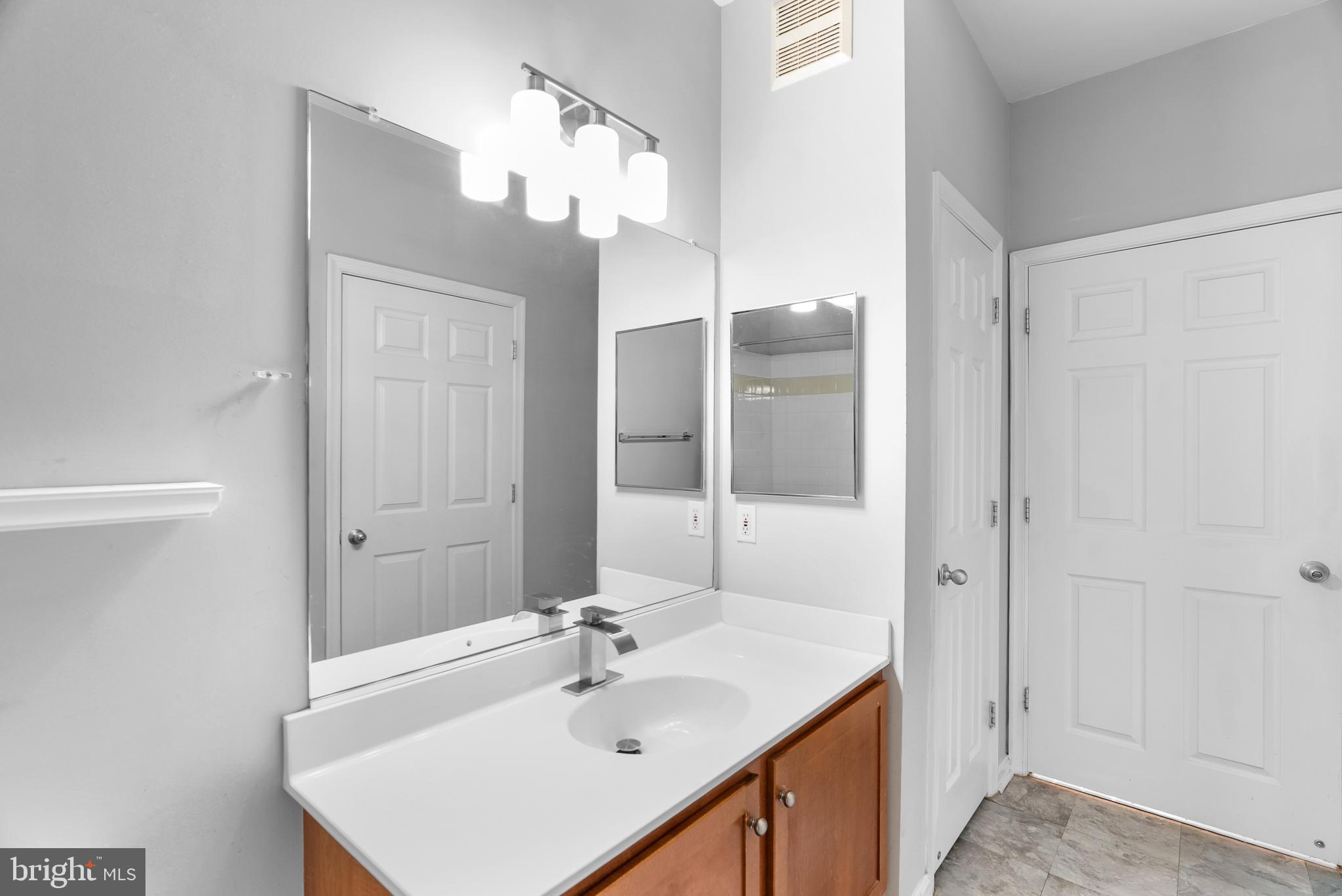 4852 EISENHOWER AVENUE 342