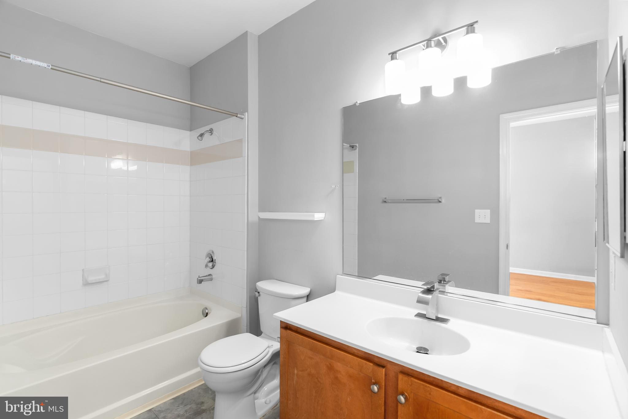 4852 EISENHOWER AVENUE 342