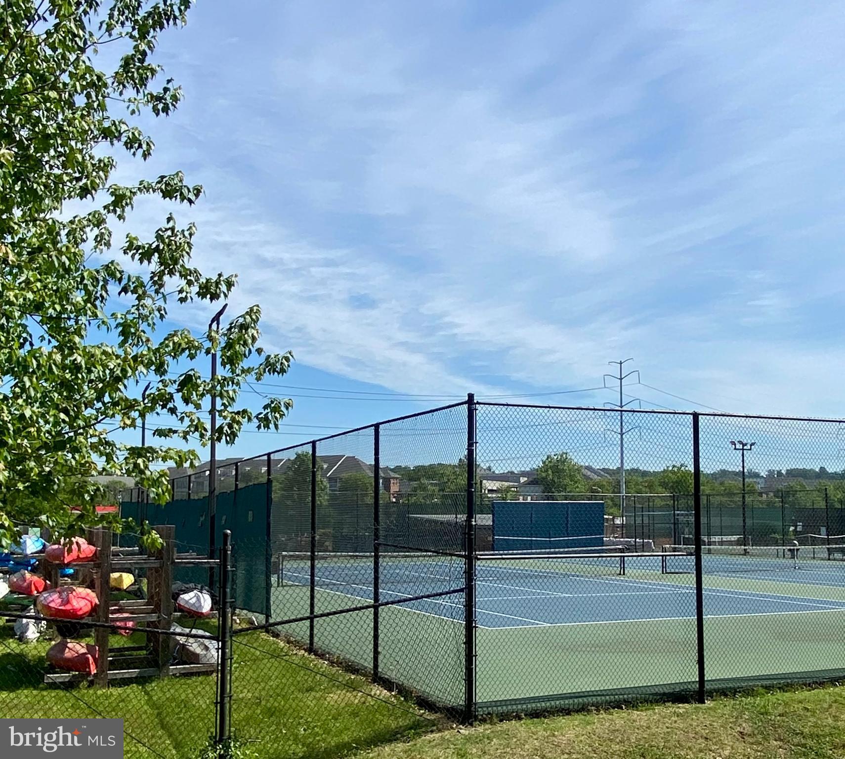 3702 VALLEY DRIVE 516-37