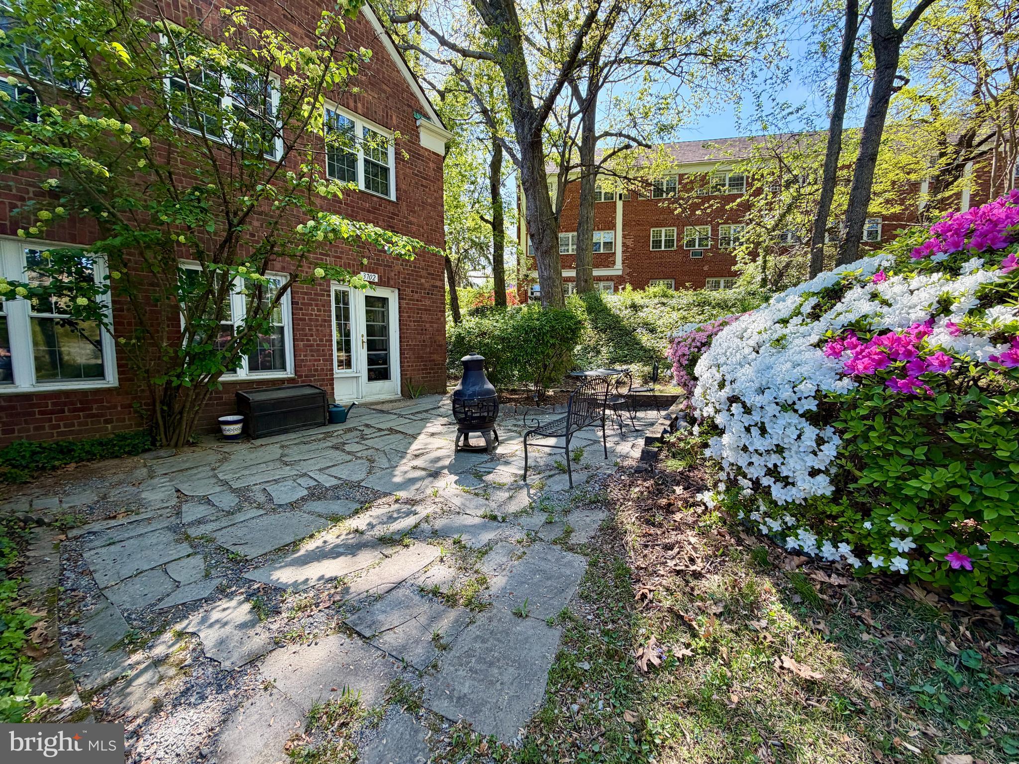 3702 VALLEY DRIVE 516-37