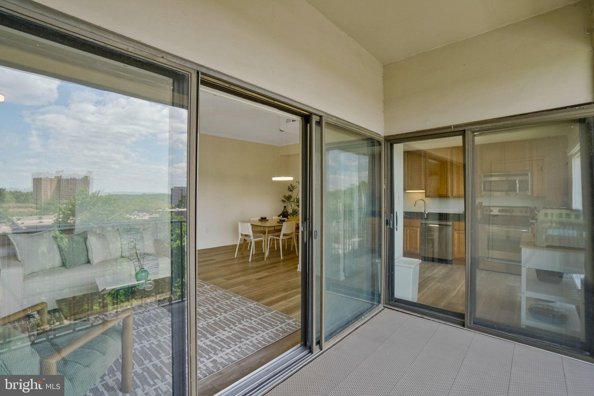128 ROBERTS LANE 400