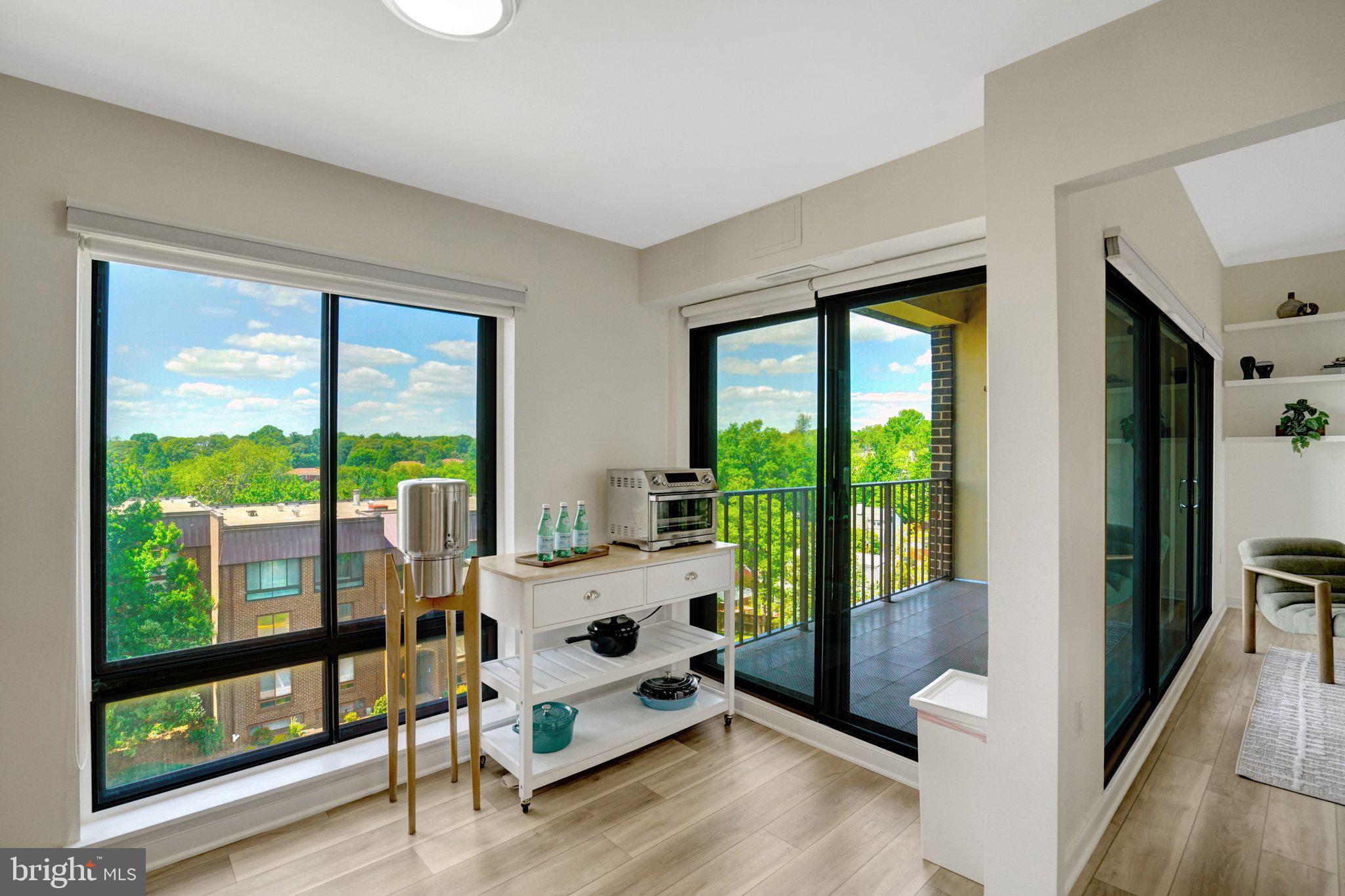 128 ROBERTS LANE 400