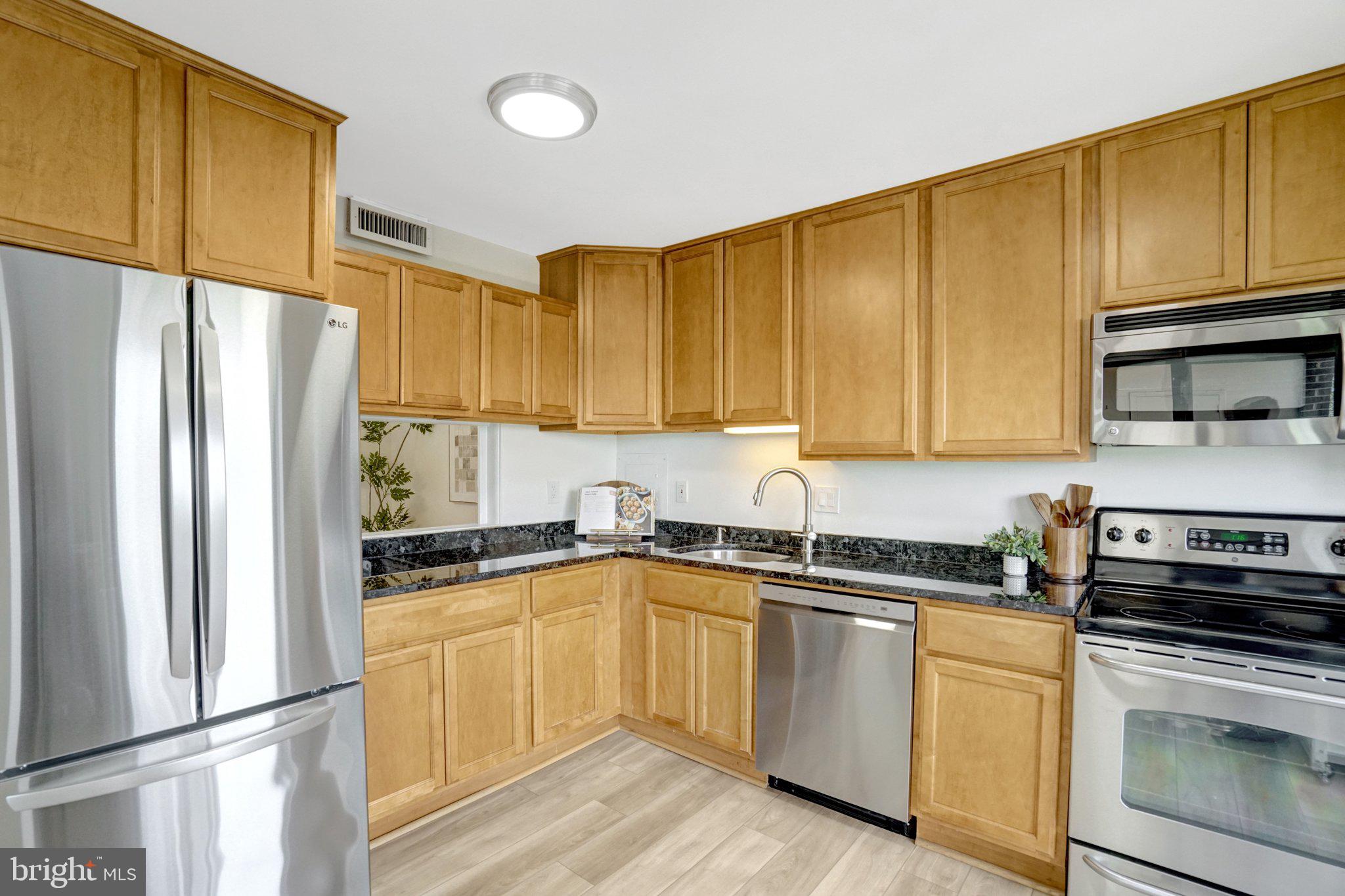 128 ROBERTS LANE 400