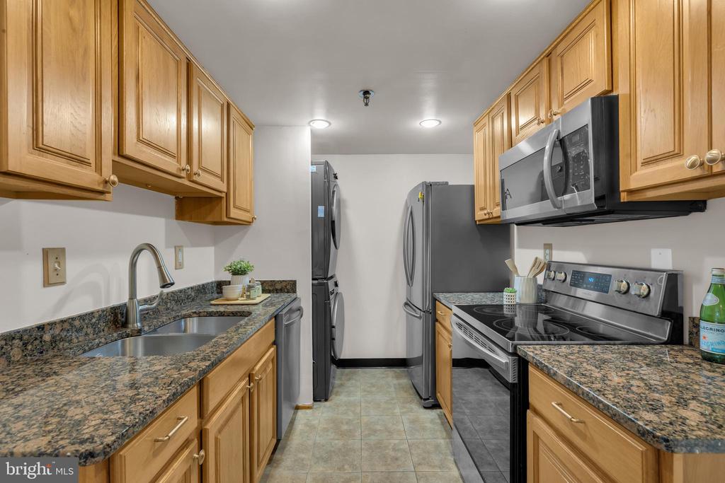 5911 EDSALL ROAD Unit: 803