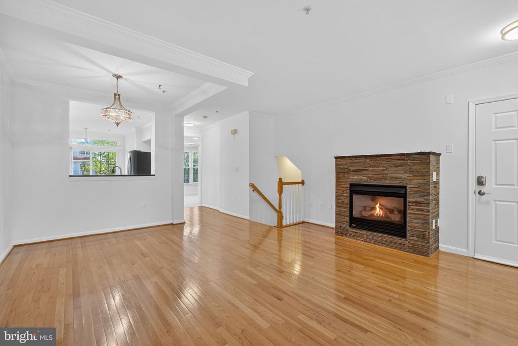 718 NORFOLK LANE Unit: A
