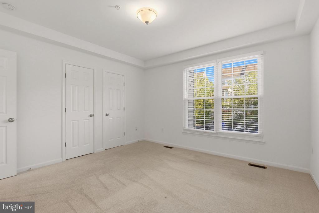 718 NORFOLK LANE Unit: A