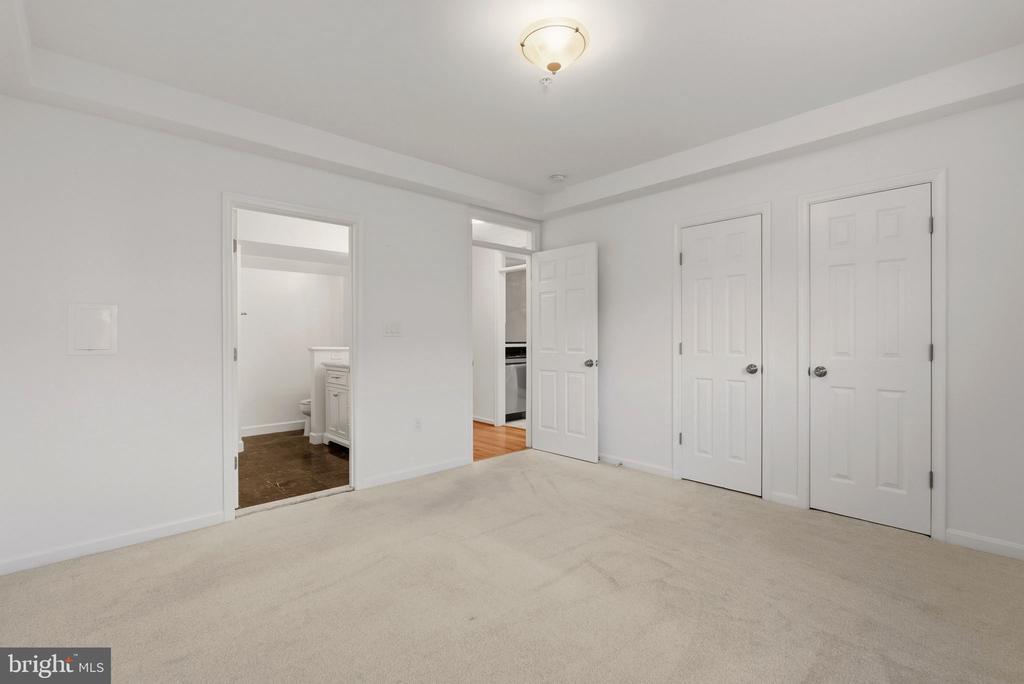 718 NORFOLK LANE Unit: A