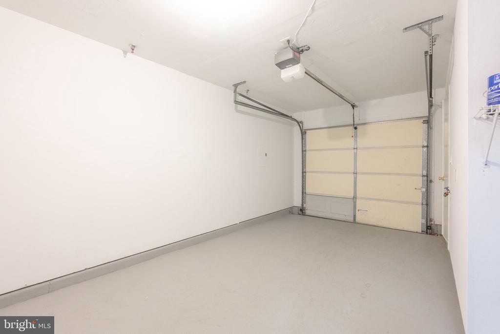 718 NORFOLK LANE Unit: A