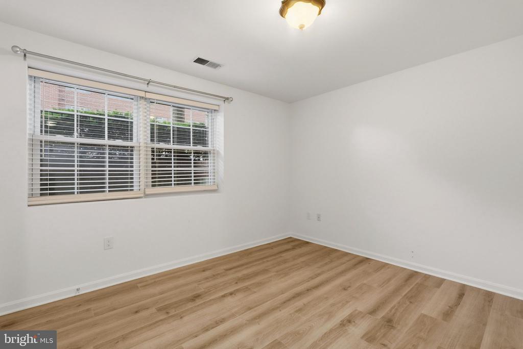 718 NORFOLK LANE Unit: A