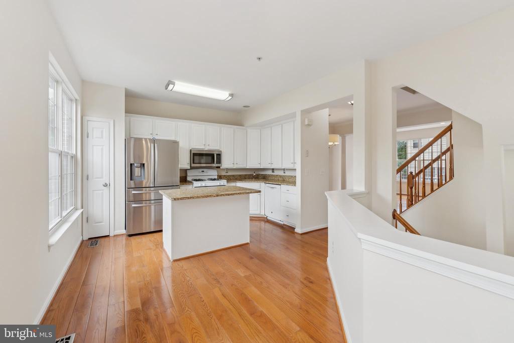 3802 DOMINION MILL DRIVE