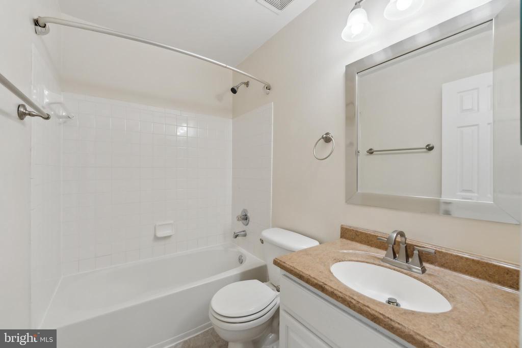 3802 DOMINION MILL DRIVE
