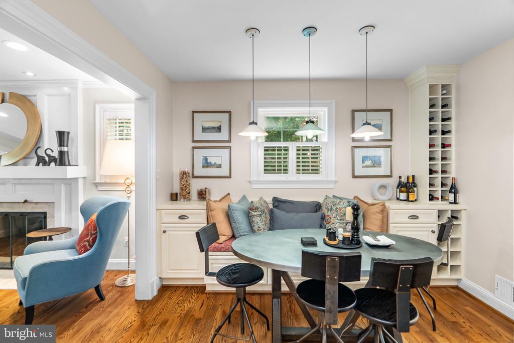 1000 W BRADDOCK ROAD