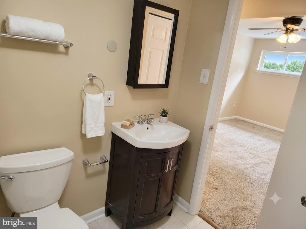 104 ROBERTS LN Unit: 100
