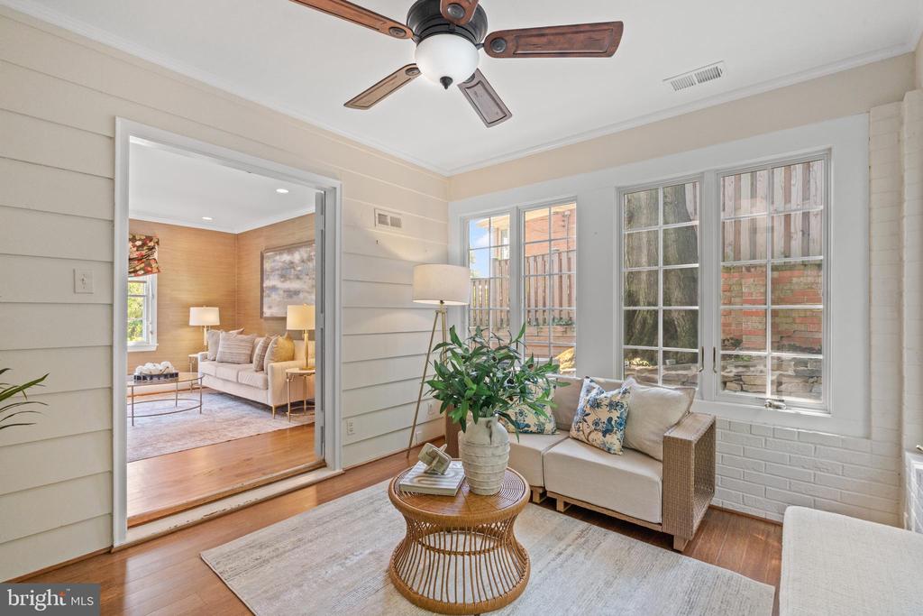 808 W TIMBER BRANCH PARKWAY