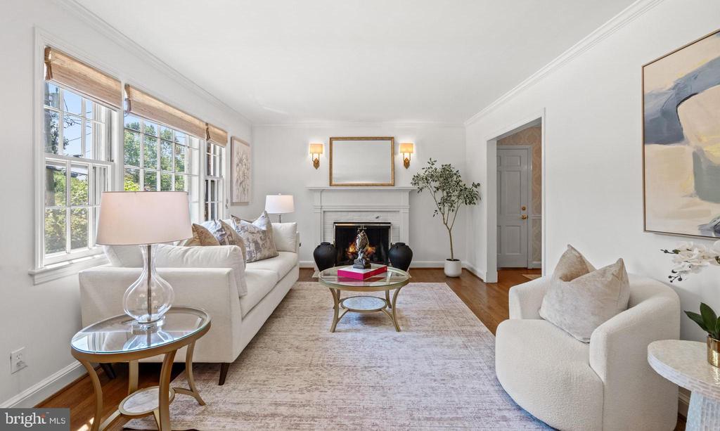 808 W TIMBER BRANCH PARKWAY