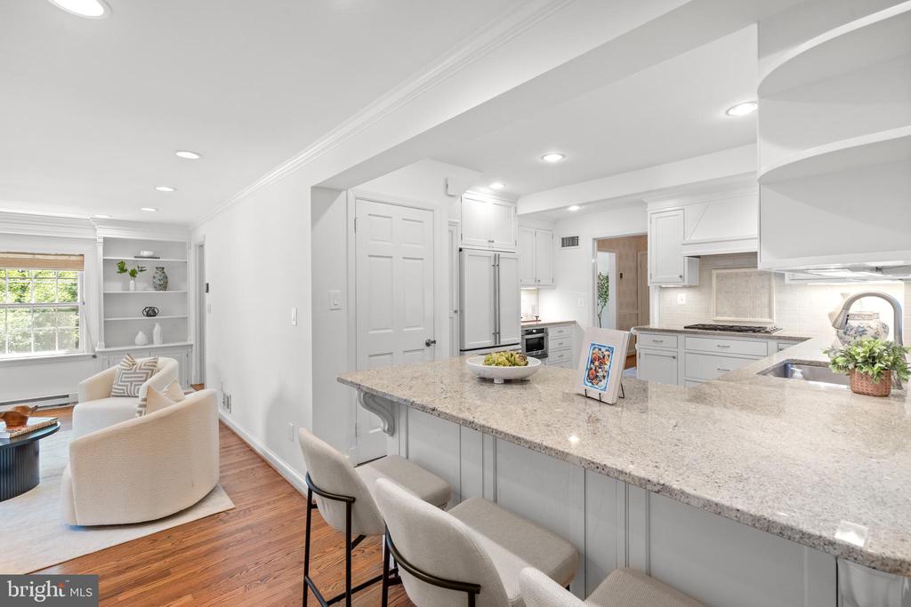 808 W TIMBER BRANCH PARKWAY