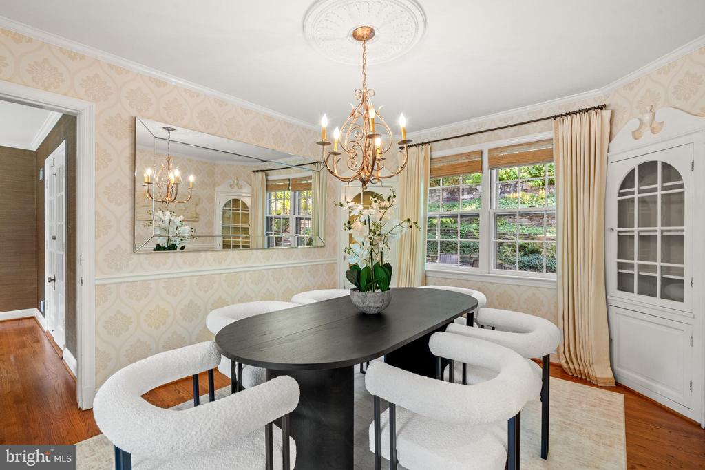 808 W TIMBER BRANCH PARKWAY