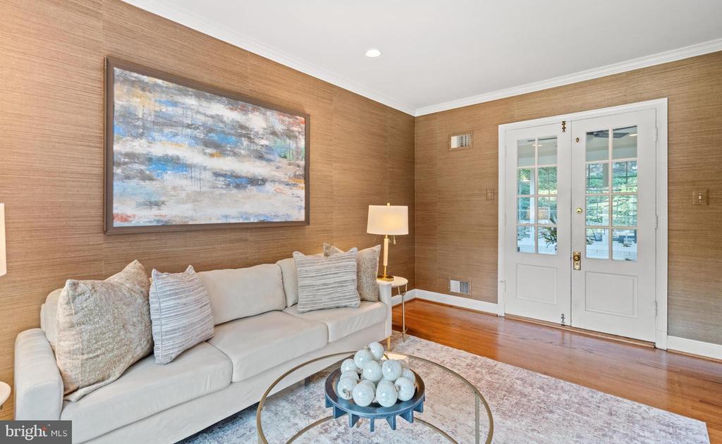 808 W TIMBER BRANCH PARKWAY