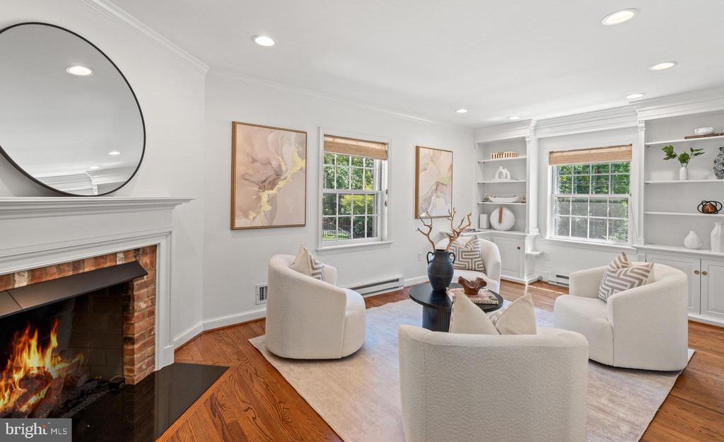 808 W TIMBER BRANCH PARKWAY