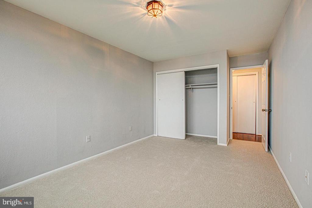 16 S VAN DORN STREET Unit: 604