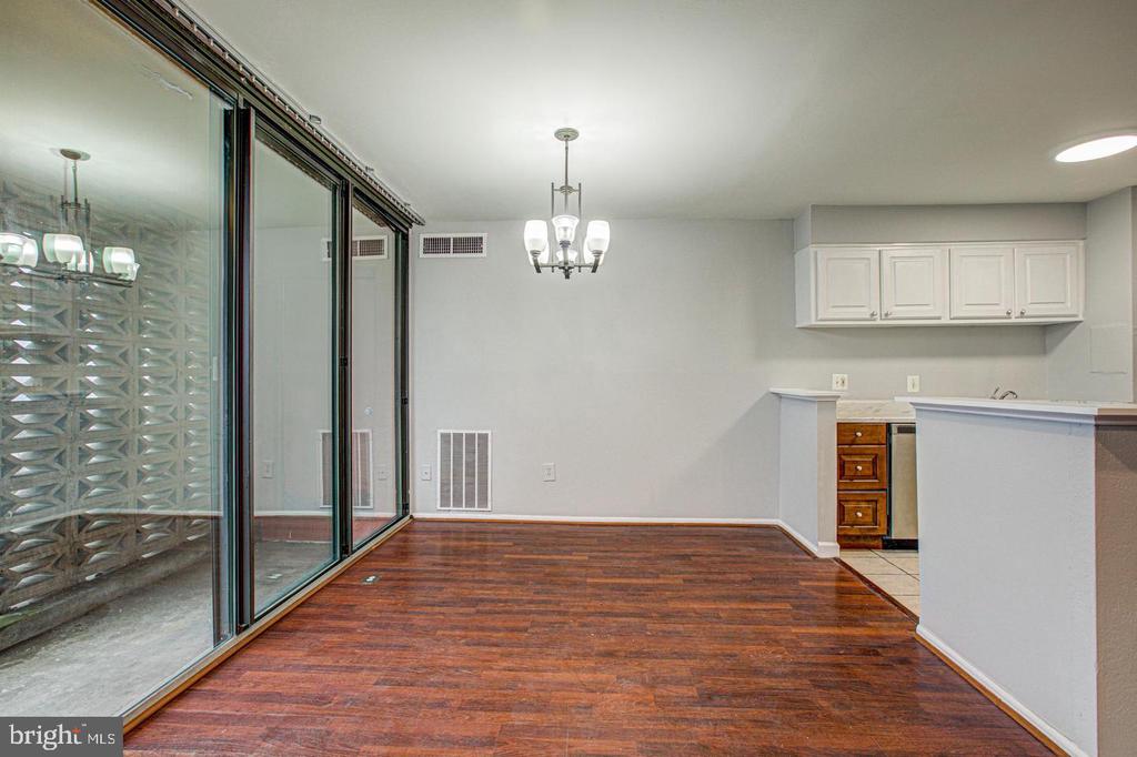 16 S VAN DORN STREET Unit: 604