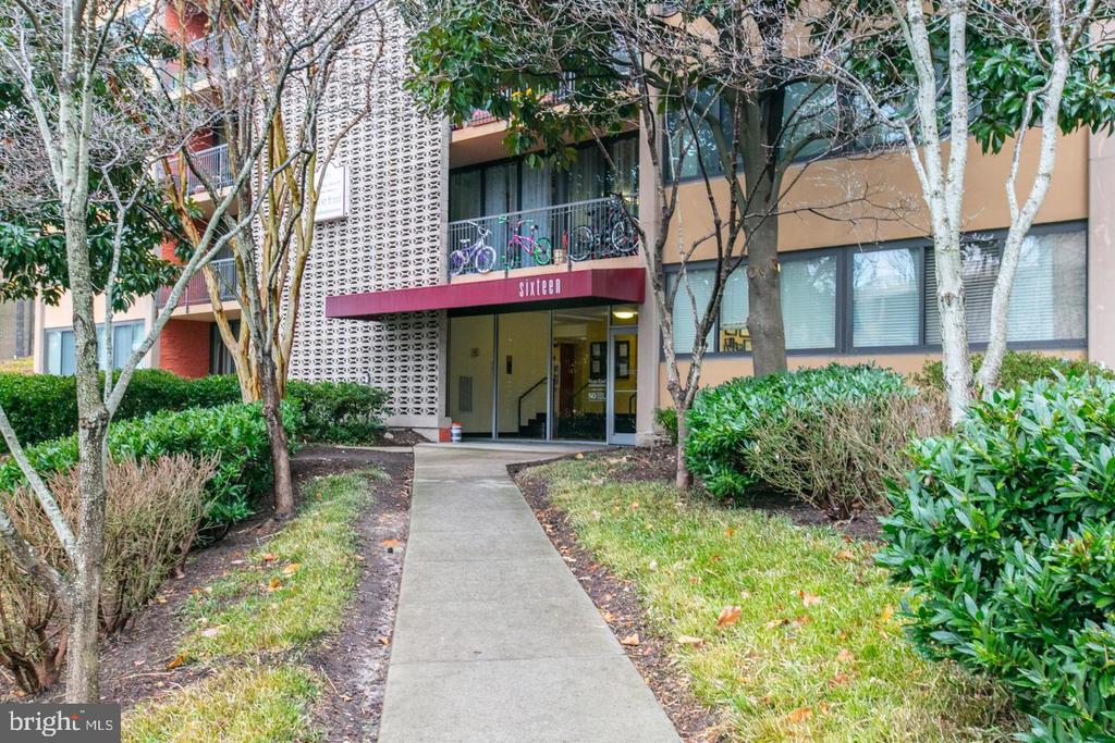 16 S VAN DORN STREET Unit: 604