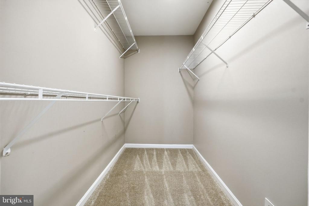 1724 KINGSGATE COURT Unit: 302